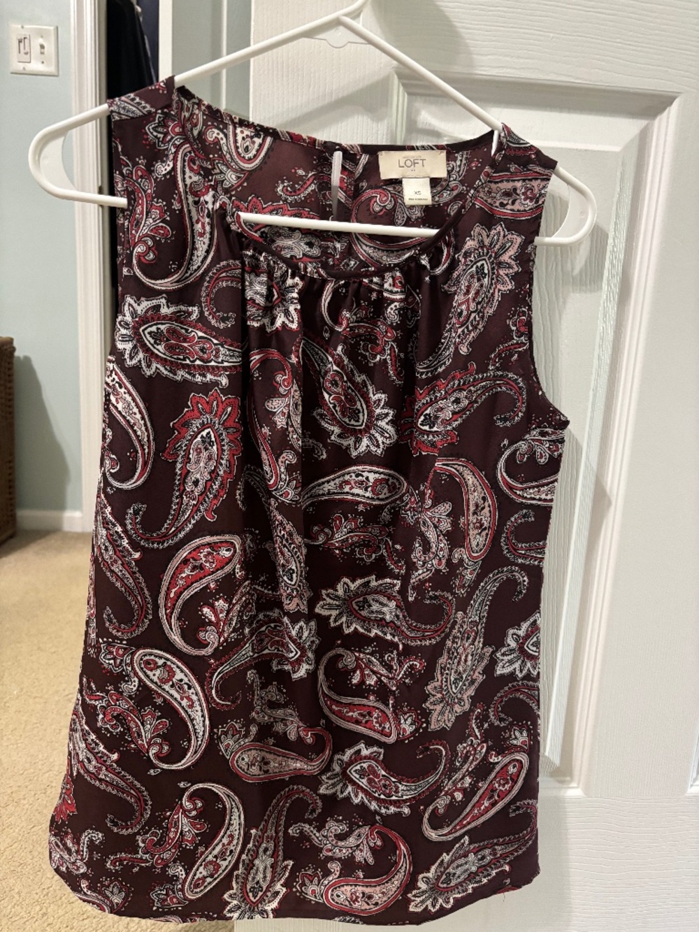 Loft XS sleeveless top